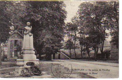 A la limite de Versailles, la statue du sénateur Mazé, fondateur du Secours Mutuel, et les six-ponts (coll. part.)