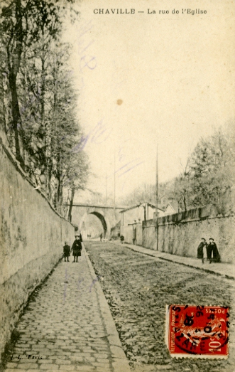 La rue de l’Eglise. CPA circulée le 26 avril 1908 (coll. part.)
