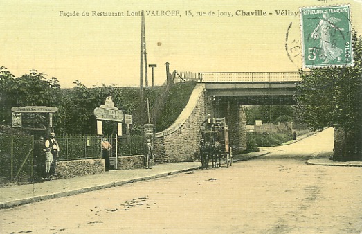 Le restaurant Valroff, juste avant le pont du chemin de fer et la montée sur Vélizy. (coll. part.)