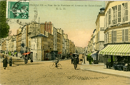Non loin du Lycée Hoche, la rue de la Paroisse croise l’avenue de Saint Cloud. CPA coloriée toilée (coll. part.)