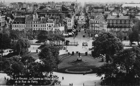 Jardins de l’Hôtel de Ville et rue de Paris