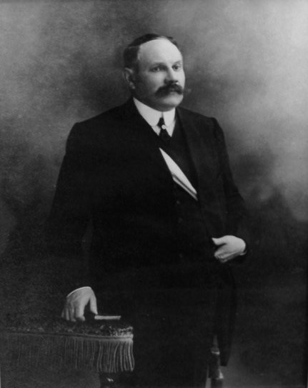 Gustave PLAS, maire de 1911 à 1912