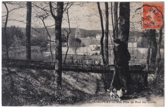 Vue du Village depuis le pavé de Meudon. Un complice au chien espionne les ouvriers travaillant au potager.