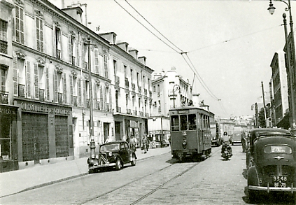 Tramway rue Saint Pierre à Versailles