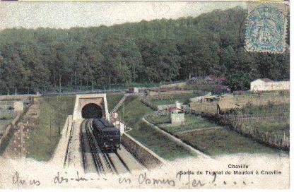 Un train au débouché du tunnel de Meudon (coll.part.)